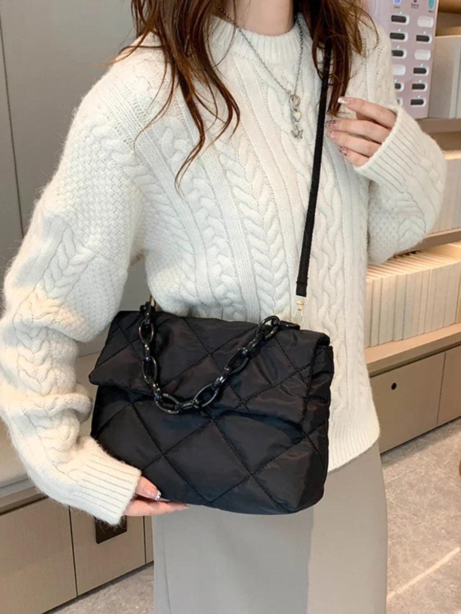 sac noir matelassé chaine