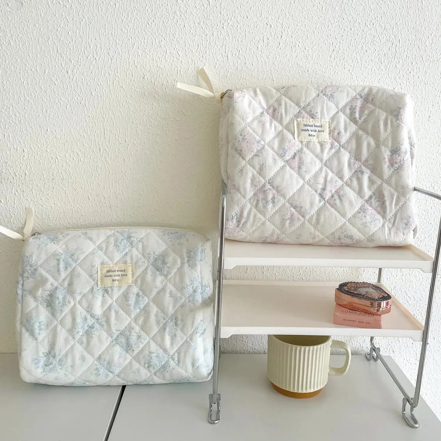 Pochette matelassée fleurie-Atelier Matelassé