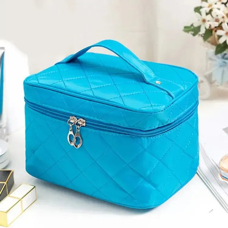 Trousse de maquillage matelassée Bleu-Atelier Matelassé