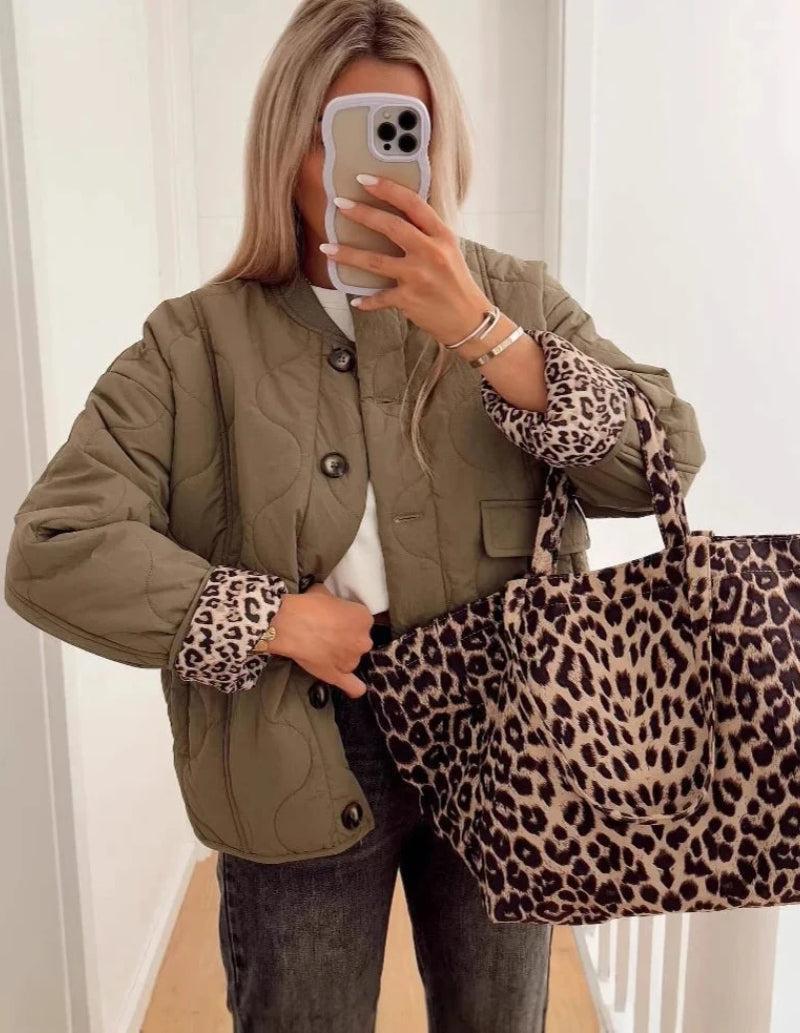 Veste courte matelassée Léopard
